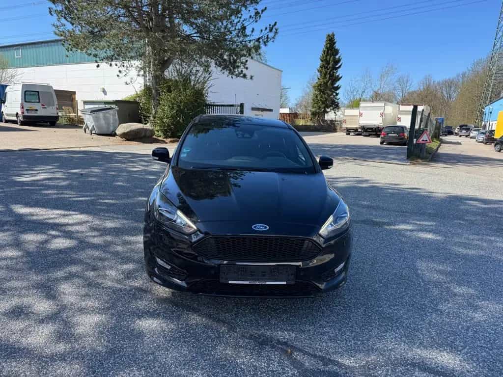 Ford Focus 1.5 Turnier ST-Line 01/2017-photo-3