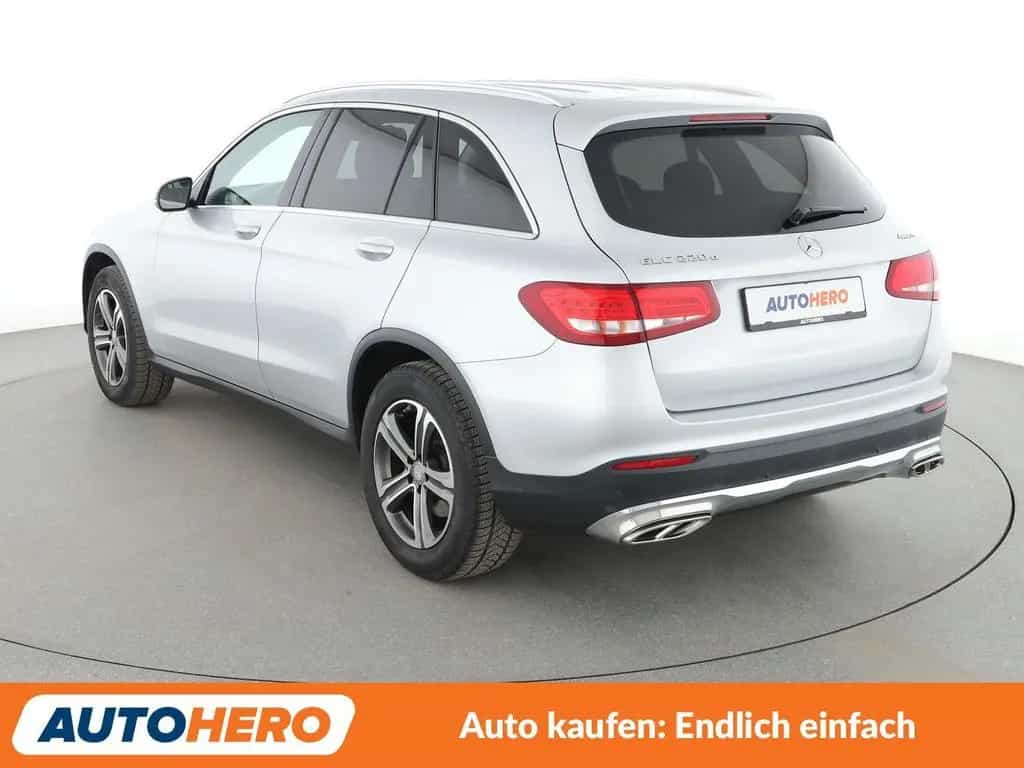 Mercedes-Benz GLC 220 4Matic Aut.*NAVI*TEMPO*PDC*SHZ* 08/2016-photo-3
