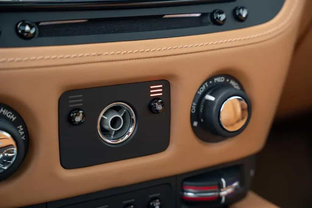 Rolls-Royce Wraith - Just Serviced - Full History 04/2015-photo-36