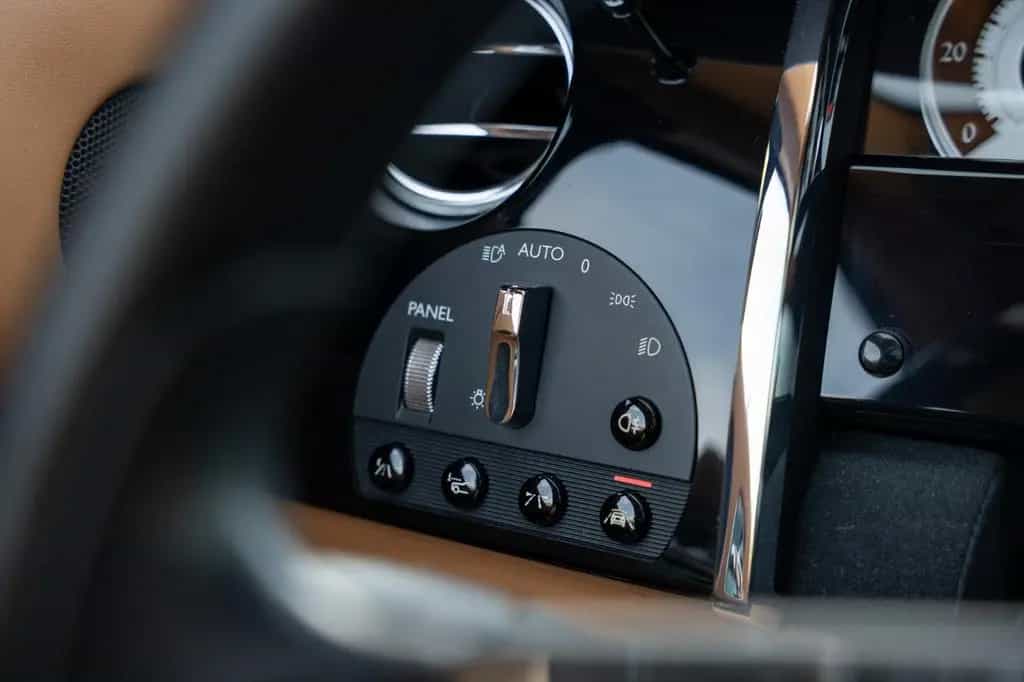 Rolls-Royce Wraith - Just Serviced - Full History 04/2015-photo-41