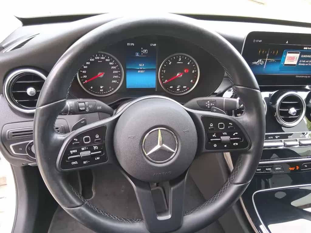 Mercedes-Benz C-Class 180 d T Modell AVANTGARDE Motorhaube 12/2020-photo-30