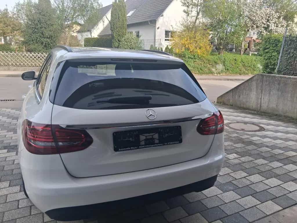 Mercedes-Benz C-Class 180 d T Modell AVANTGARDE Motorhaube 12/2020-photo-31