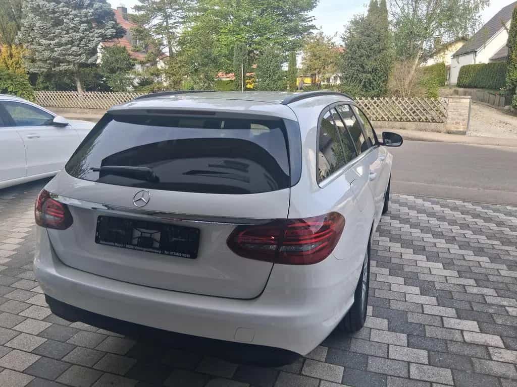 Mercedes-Benz C-Class 180 d T Modell AVANTGARDE Motorhaube 12/2020-photo-39