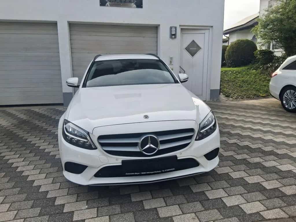Mercedes-Benz C-Class 180 d T Modell AVANTGARDE Motorhaube 12/2020-photo-40