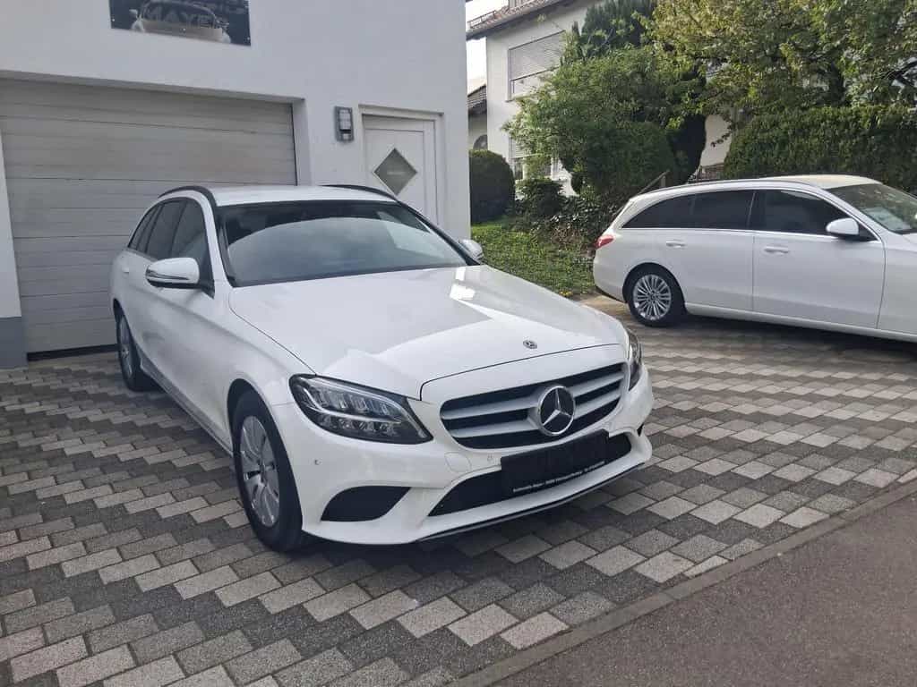 Mercedes-Benz C-Class 180 d T Modell AVANTGARDE Motorhaube 12/2020-photo-42