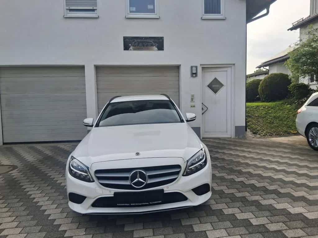 Mercedes-Benz C-Class 180 d T Modell AVANTGARDE Motorhaube 12/2020-photo-48