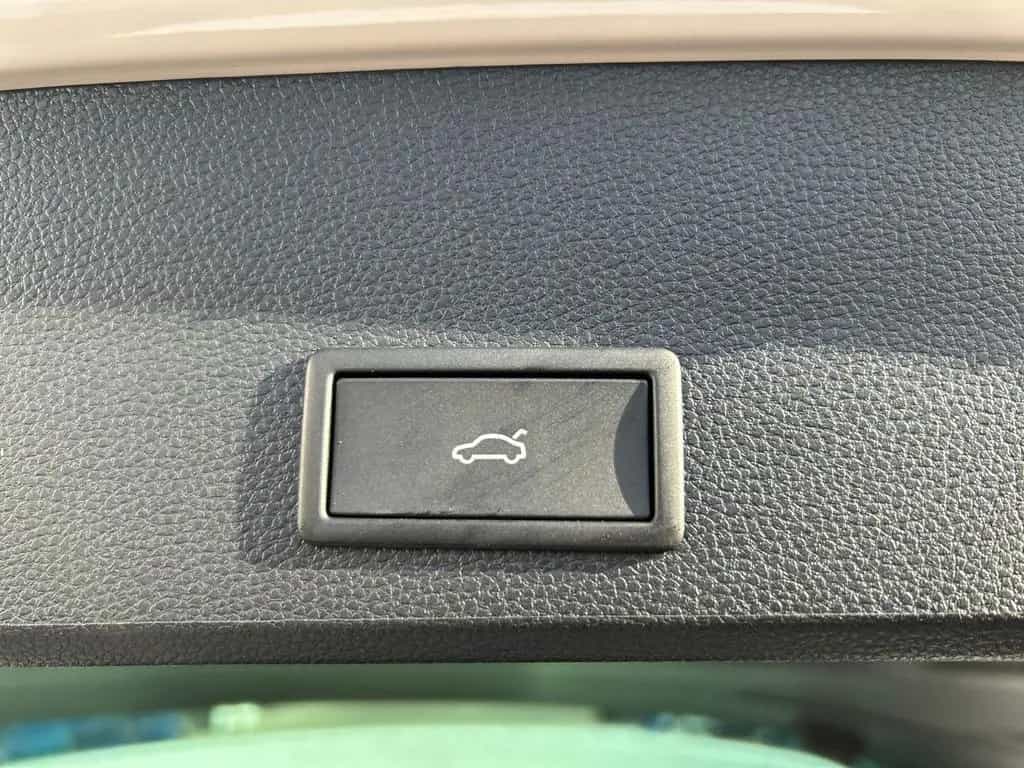 Cupra Ateca 1.5 TSI 110 kW DSG el.Heckklappe 03/2026-photo-12