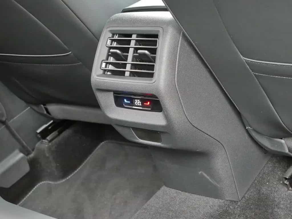 Volkswagen Tiguan 1.5 eTSI R-Line LED-Plus*Massage*RFK*ACC 10/2024-photo-16