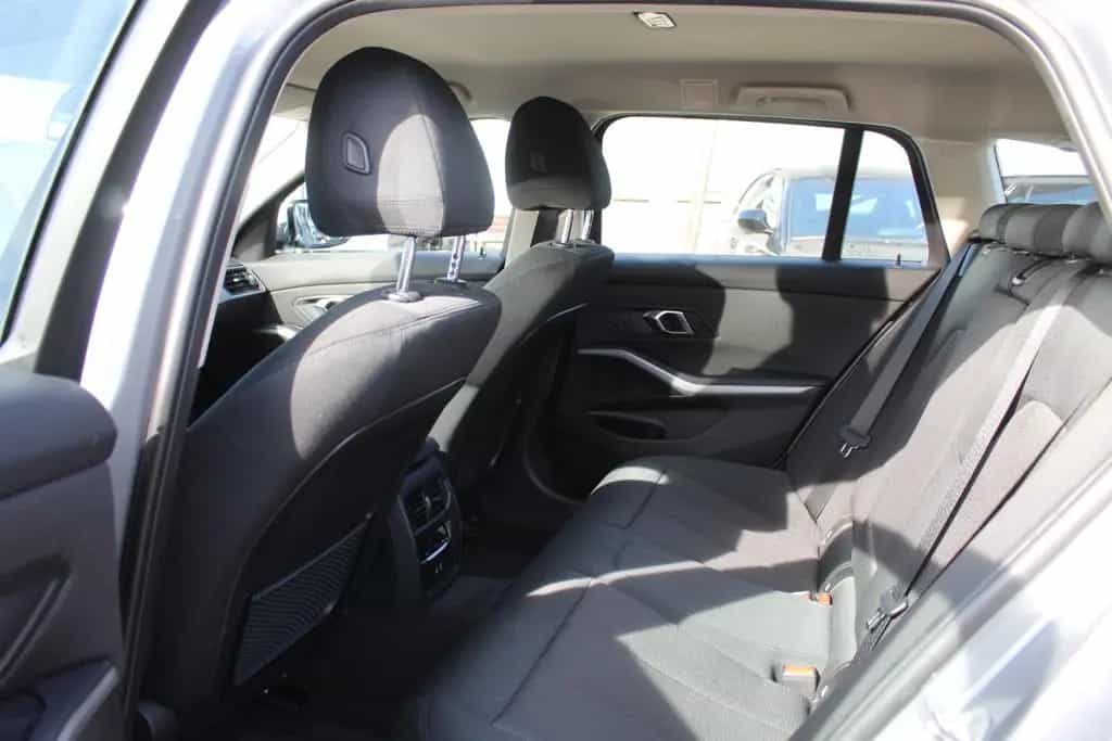 BMW 3 Series 330d xDrive Tour.+HUD+Lenkradh.+17Z+Live Cockpit 11/2022-photo-12