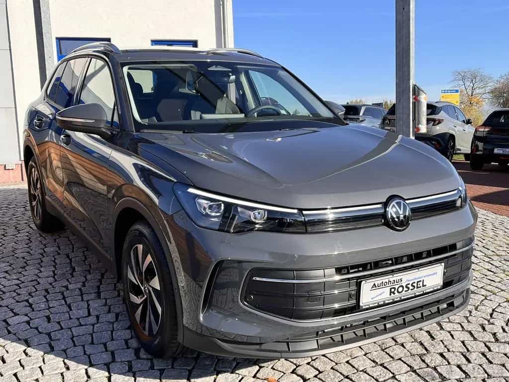 Volkswagen Tiguan 1.5 eTSI DSG Life AHK LED el. Heckkla. null-photo-4