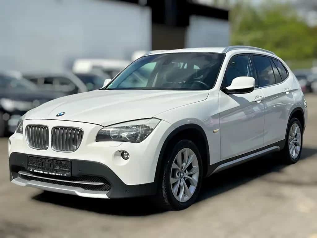 BMW X1 28 i xDRIVE AUTOMATIK X LINE * KAMERA * NAVI 07/2011-photo-0