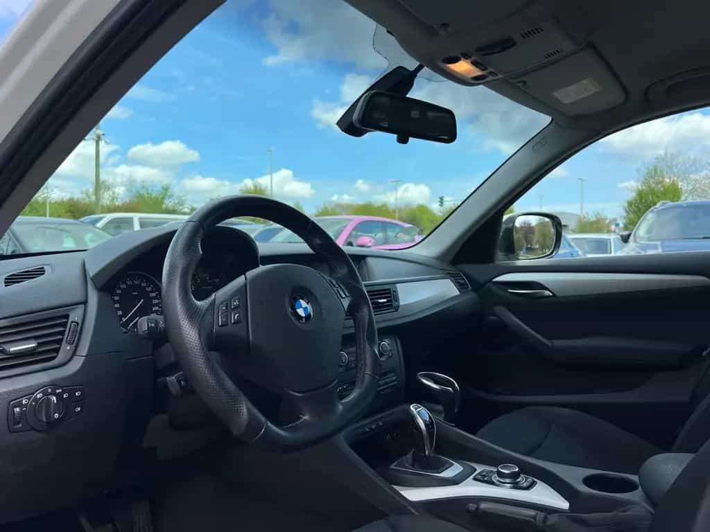 BMW X1 28 i xDRIVE AUTOMATIK X LINE * KAMERA * NAVI 07/2011-photo-5