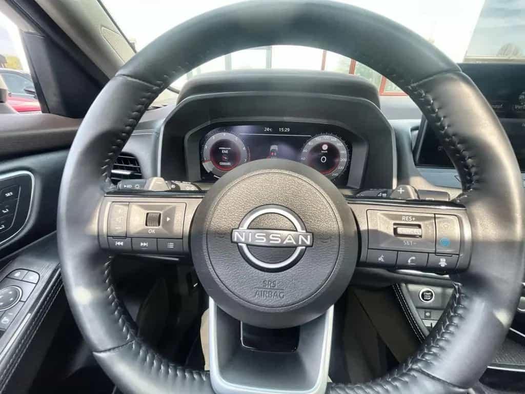 Nissan X-Trail 1.5 VC-T MHEV Tekna*Panorama*AHK 03/2023-photo-24