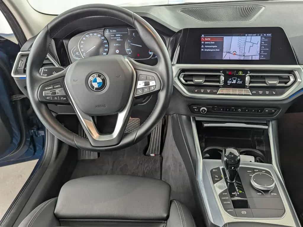 BMW 330 d Advantage EURO 6d-TEMP LEDER+LED+NAVI+AHK 10/2020-photo-16