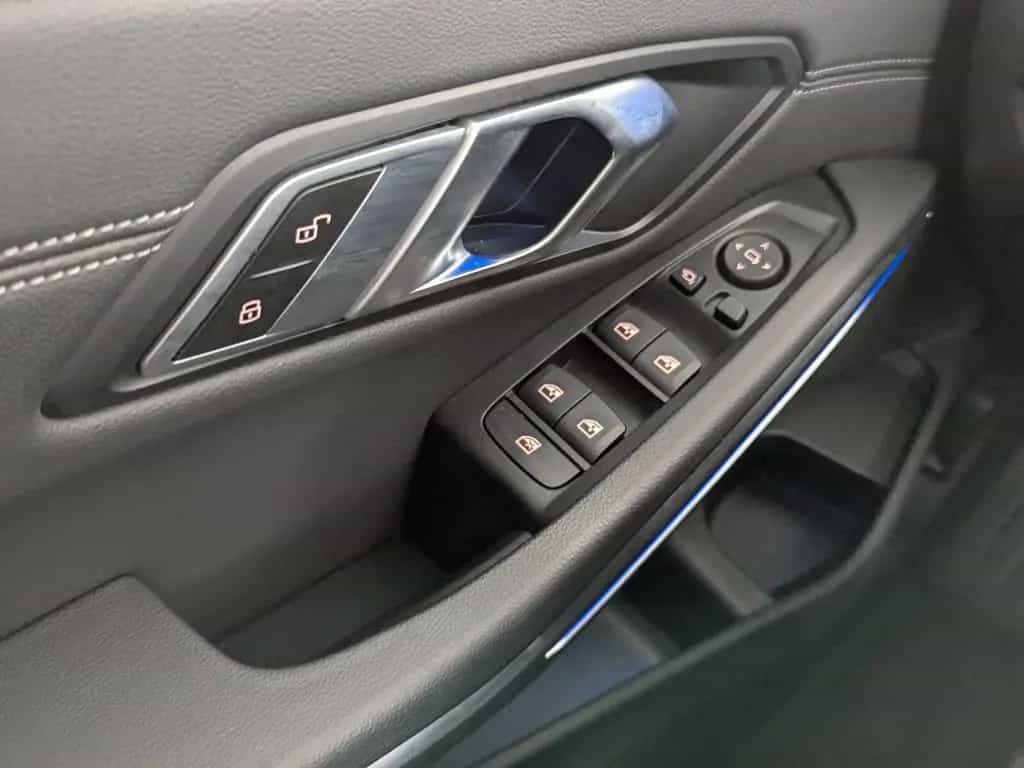 BMW 330 d Advantage EURO 6d-TEMP LEDER+LED+NAVI+AHK 10/2020-photo-25