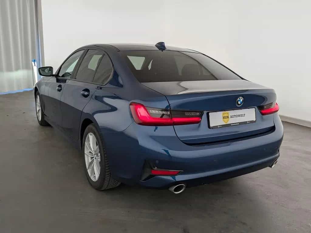BMW 330 d Advantage EURO 6d-TEMP LEDER+LED+NAVI+AHK 10/2020-photo-8