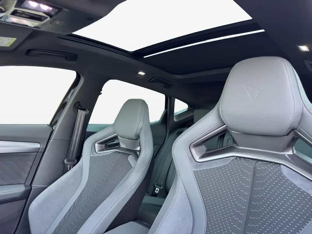 Cupra Formentor VZ5 2.5 TSI DSG *PANO*MATRIX*NAVI*360° null-photo-6