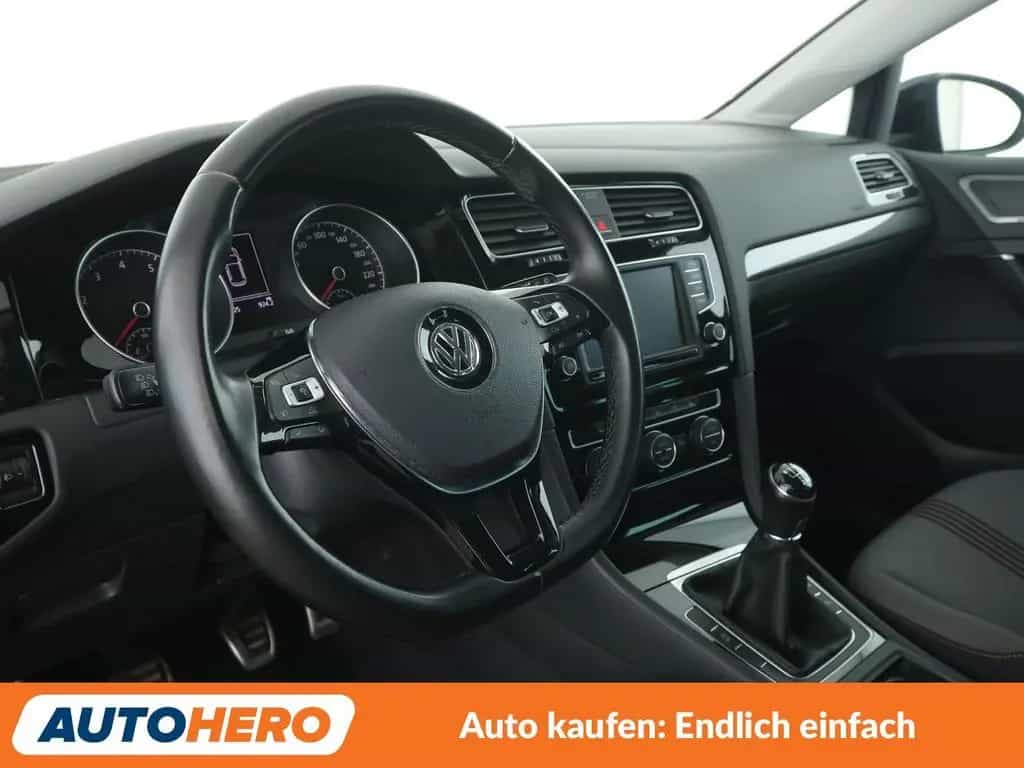 Volkswagen Golf VII 1.2 TSI Comfortline BlueMotion Tech 10/2016-photo-10