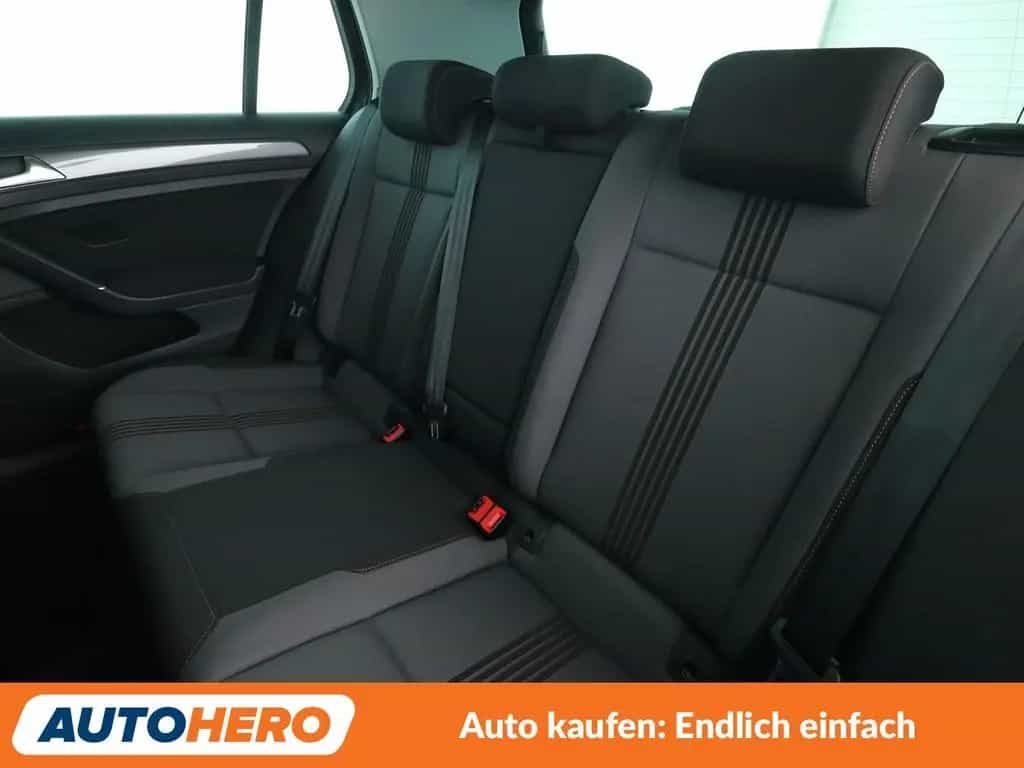 Volkswagen Golf VII 1.2 TSI Comfortline BlueMotion Tech 10/2016-photo-13