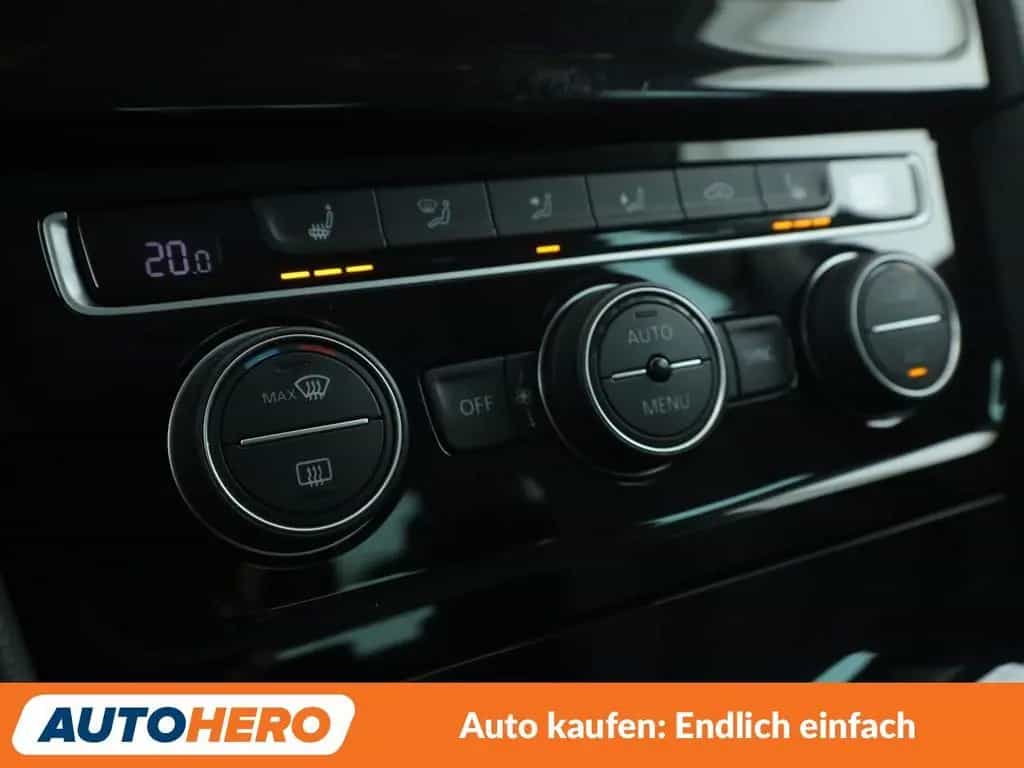 Volkswagen Golf VII 1.2 TSI Comfortline BlueMotion Tech 10/2016-photo-24