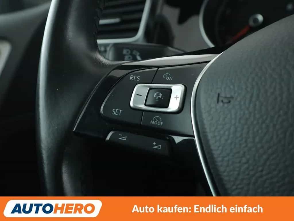 Volkswagen Golf VII 1.2 TSI Comfortline BlueMotion Tech 10/2016-photo-27