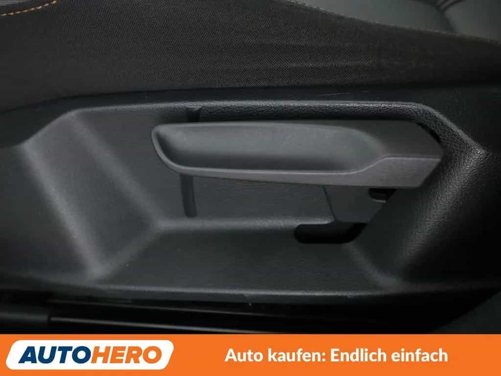 Volkswagen Golf VII 1.2 TSI Comfortline BlueMotion Tech 10/2016-photo-29