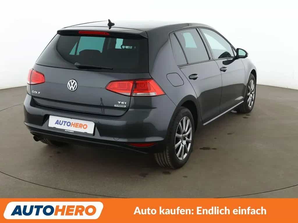 Volkswagen Golf VII 1.2 TSI Comfortline BlueMotion Tech 10/2016-photo-5