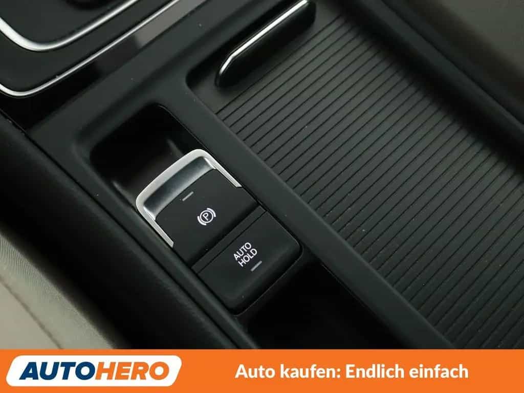 Volkswagen Golf VII 1.5 TSI ACT Highline BlueMotion Tech 06/2019-photo-25