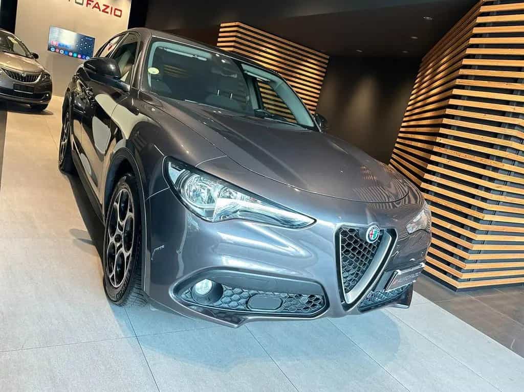 Alfa Romeo Stelvio 2.2 Turbodiesel 190 CV AT8 RW 04/2019-photo-5