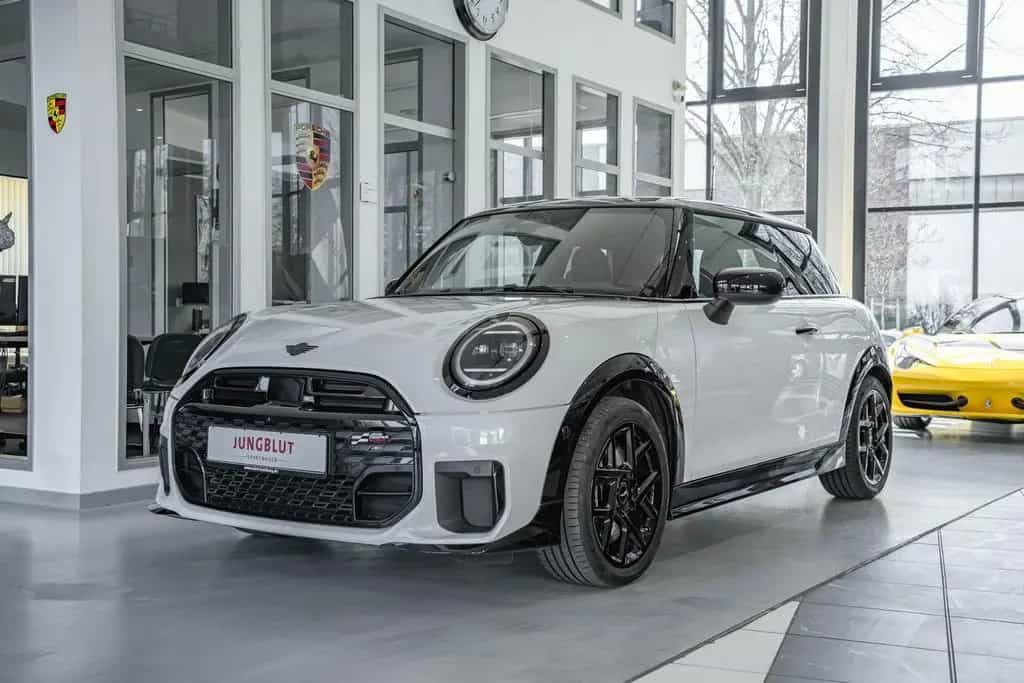 MINI Cooper S Mini Cooper S Nanuq White + JCW Edition mit XL-P 09/2024-photo-17