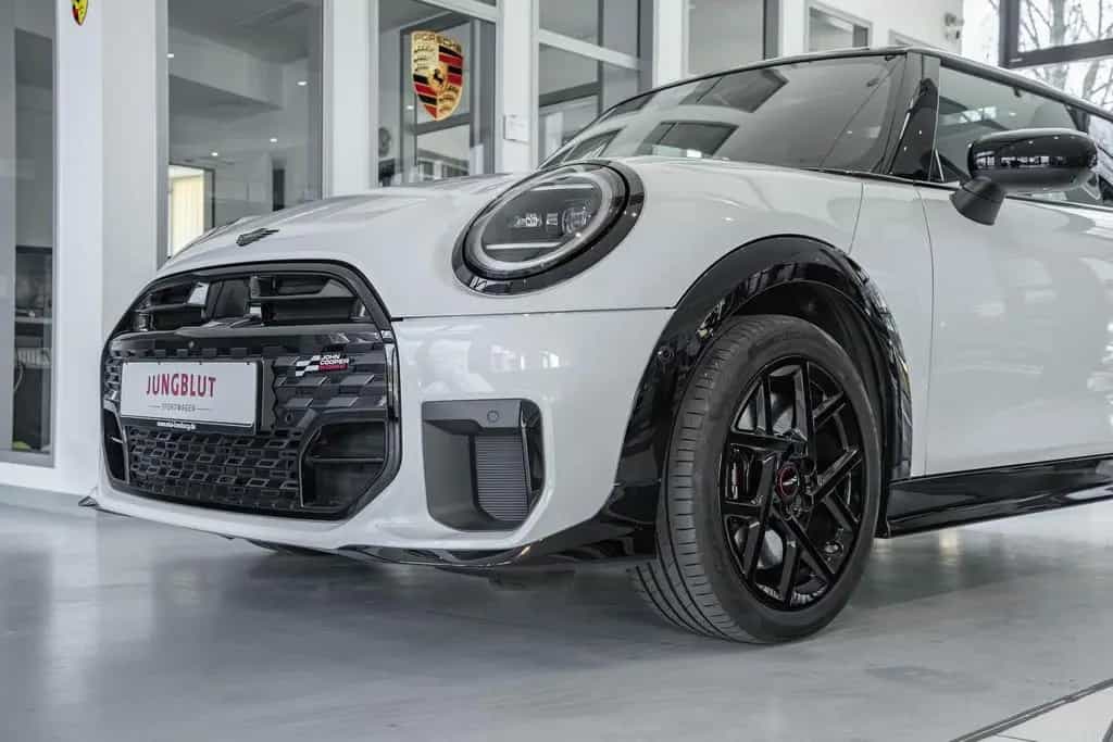 MINI Cooper S Mini Cooper S Nanuq White + JCW Edition mit XL-P 09/2024-photo-22