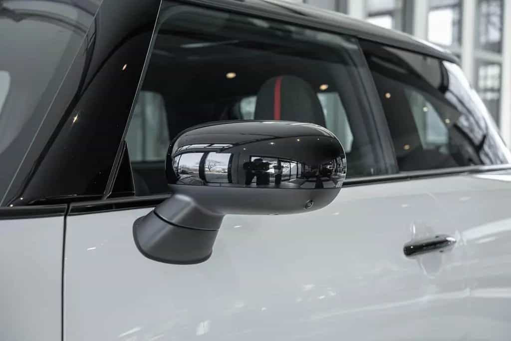 MINI Cooper S Mini Cooper S Nanuq White + JCW Edition mit XL-P 09/2024-photo-24