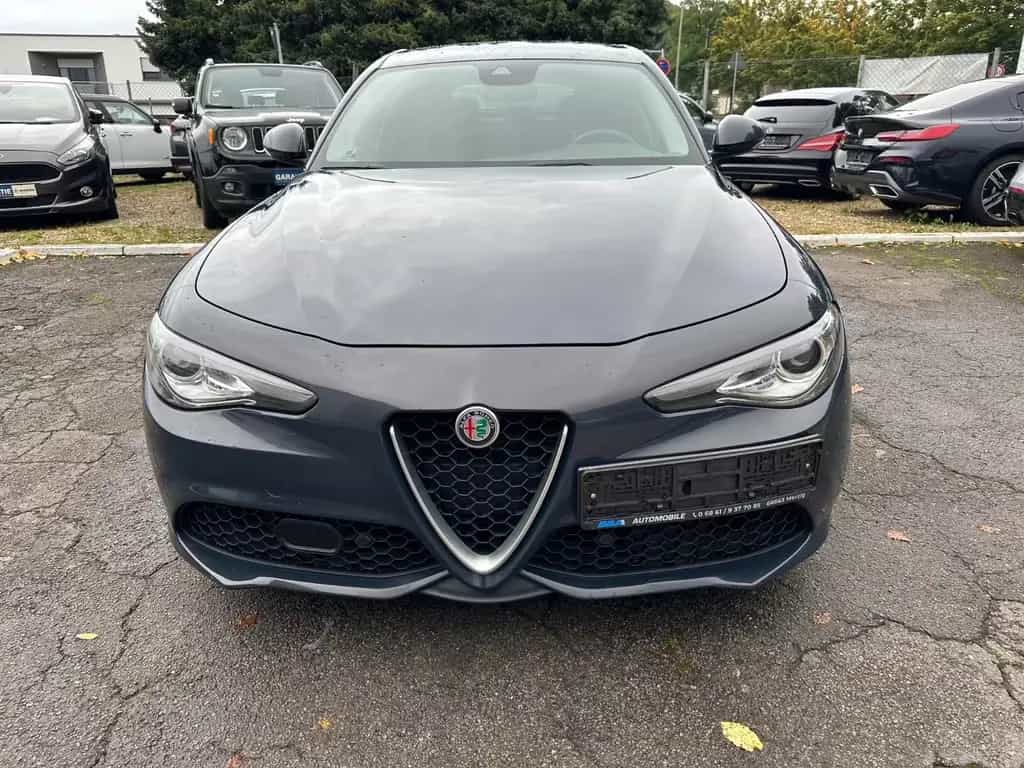 Alfa Romeo Giulia Veloce Q4 *Automatik+Leder+Navi+Tempomat* 12/2018-photo-1