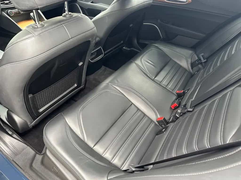 Alfa Romeo Giulia Veloce Q4 *Automatik+Leder+Navi+Tempomat* 12/2018-photo-13