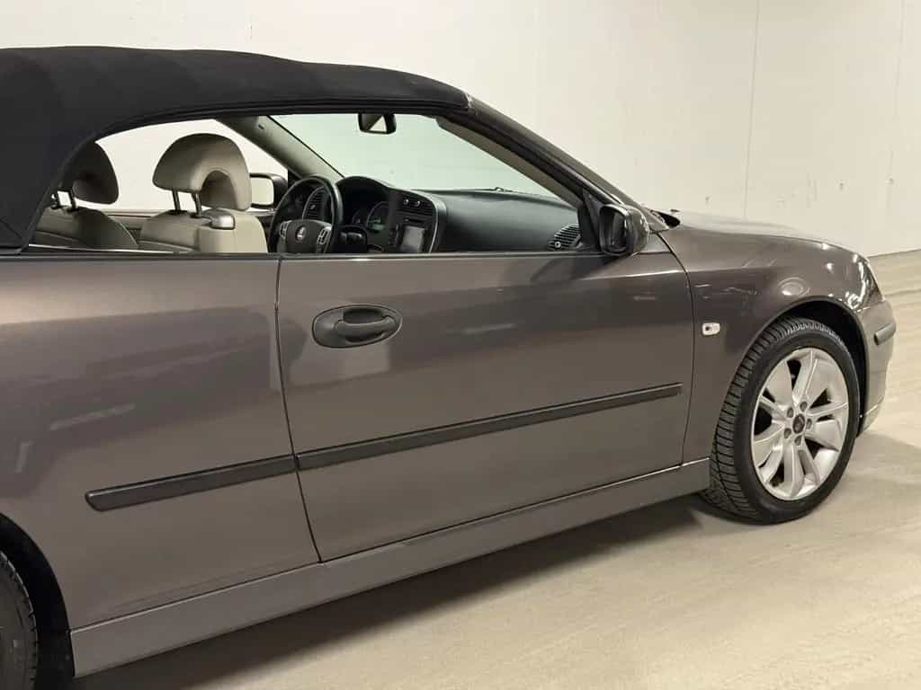 Saab 9-3 1.9TiD Vector Cabrio - Hirsch - Atm. 144 tkm 03/2007-photo-12