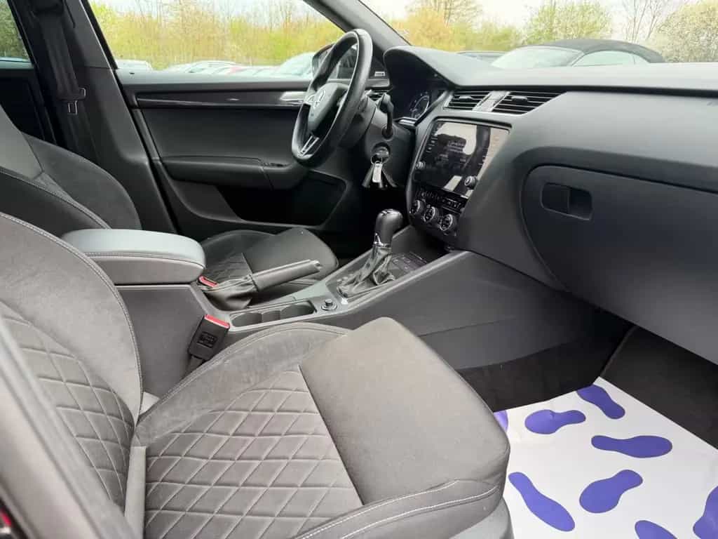 Skoda Octavia Combi RS 08/2018-photo-10