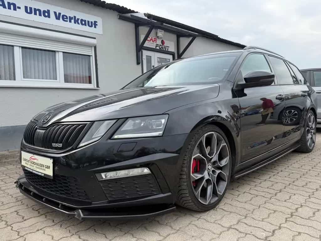 Skoda Octavia Combi RS 08/2018-photo-2