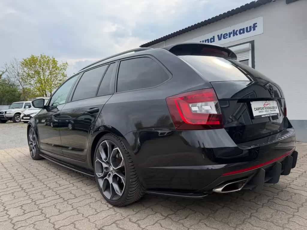 Skoda Octavia Combi RS 08/2018-photo-3
