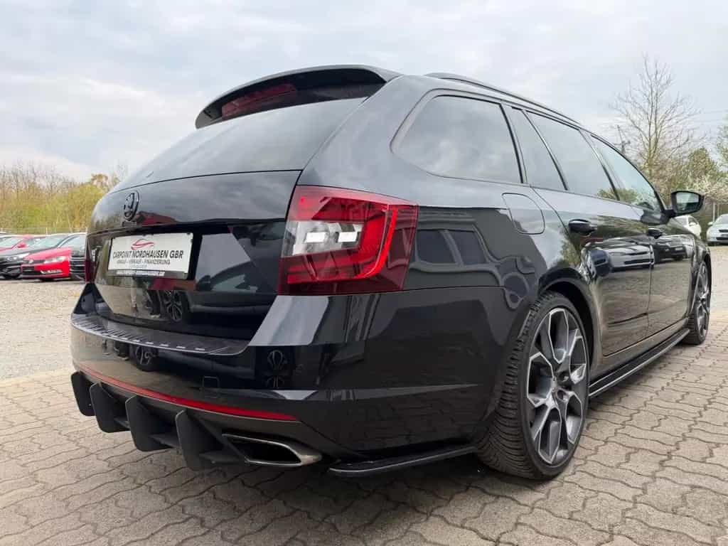 Skoda Octavia Combi RS 08/2018-photo-4
