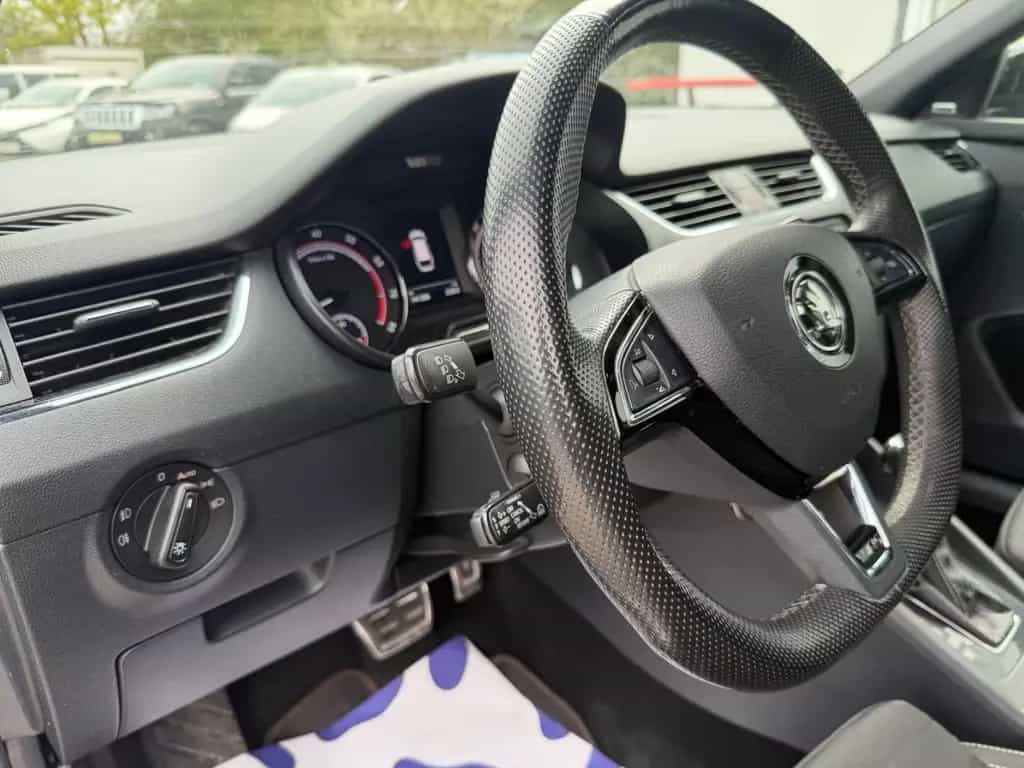 Skoda Octavia Combi RS 08/2018-photo-9