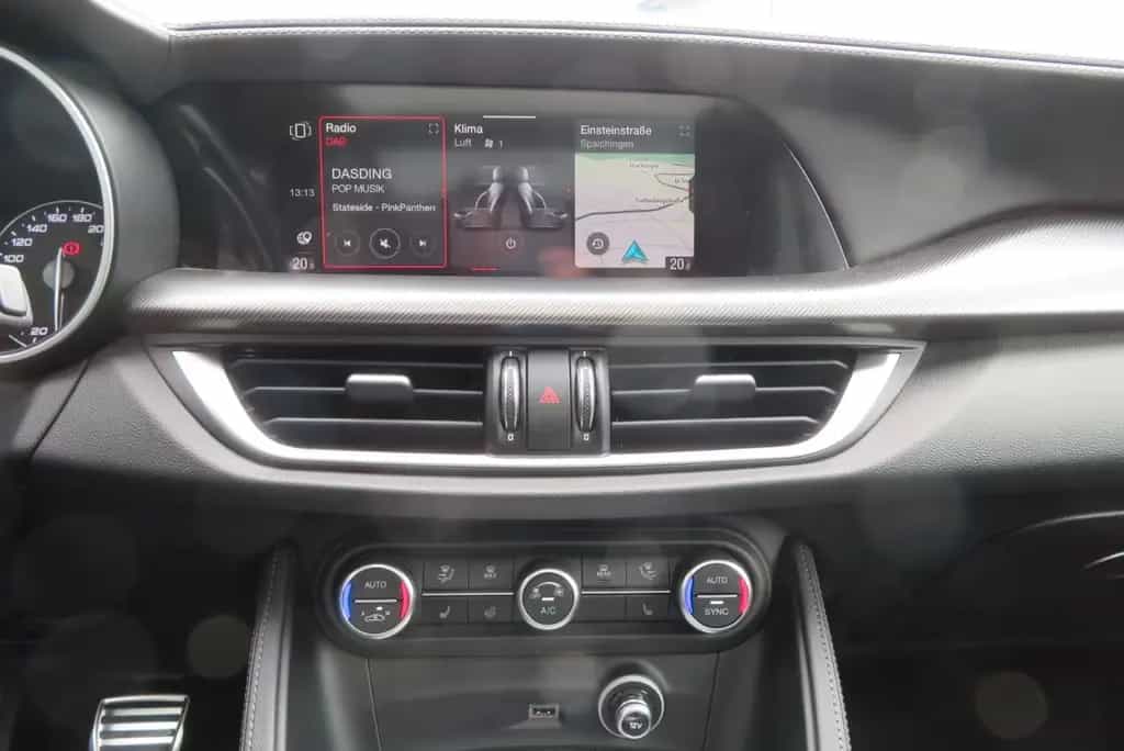Alfa Romeo Stelvio Veloce Q4 2.0 280PS *Schiebedach,AHK* 04/2022-photo-13