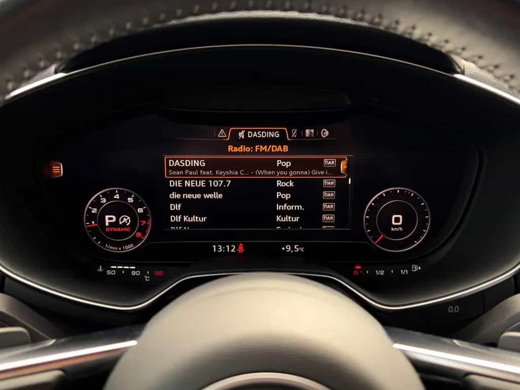 Audi TT Coupe 1.8 TFSI S Line B&O CAM Tempomat Leder 01/2018-photo-23