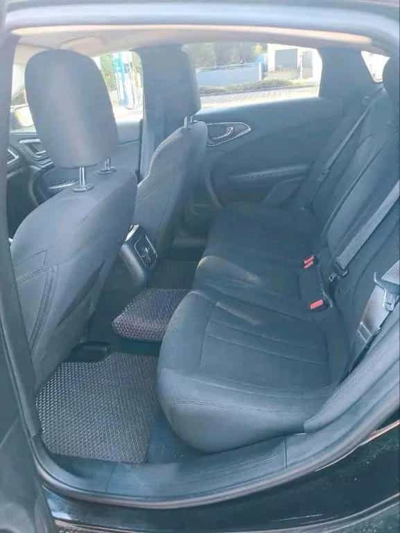 Chrysler 200 06/2019-photo-13