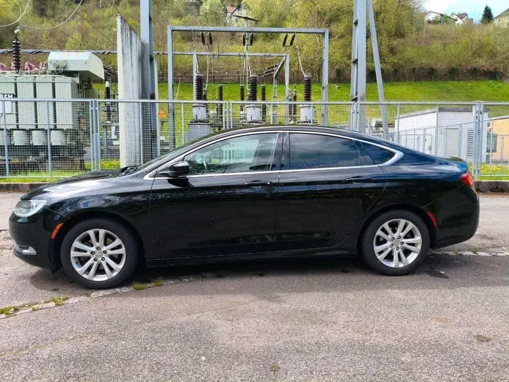 Chrysler 200 06/2019-photo-2