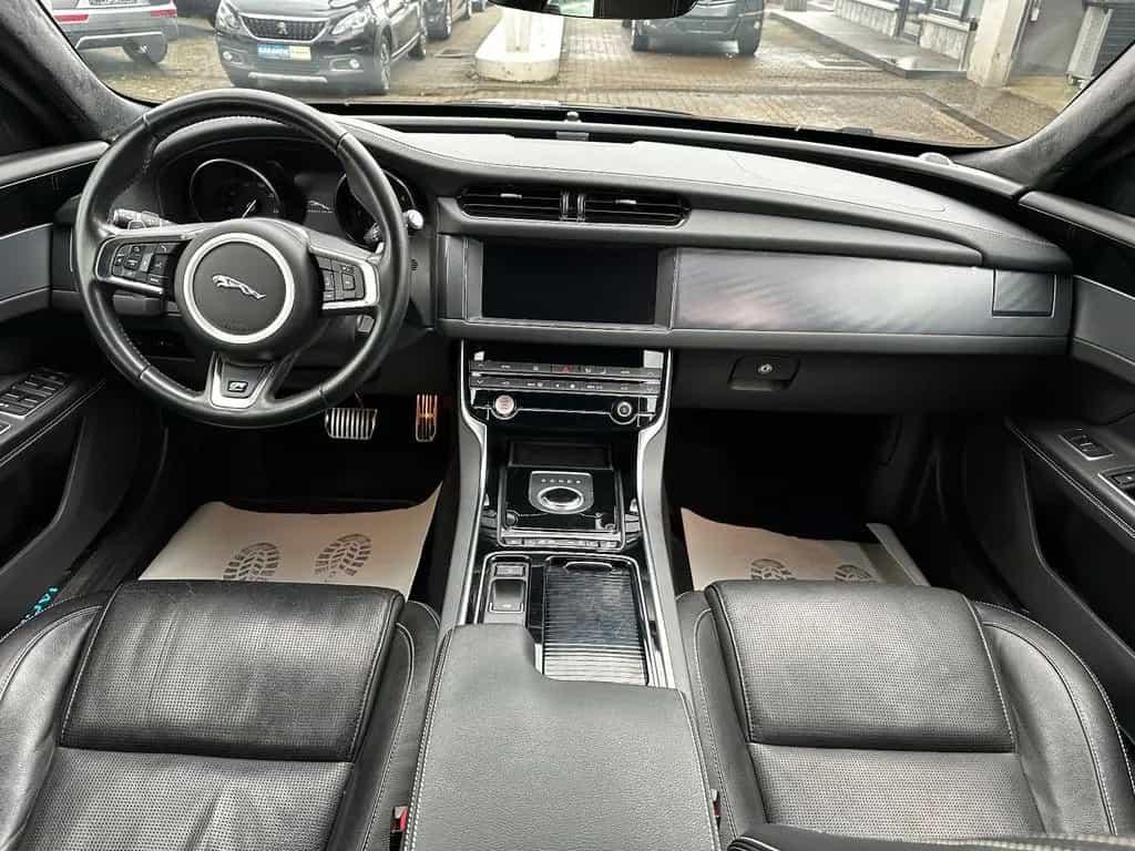 Jaguar XF Sportbrake R-Sport LED+Automatik+Navi+Kamera 05/2019-photo-14