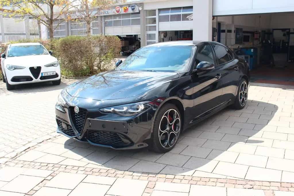Alfa Romeo Giulia Veloce Q4 Matrix-LED 12/2023-photo-0