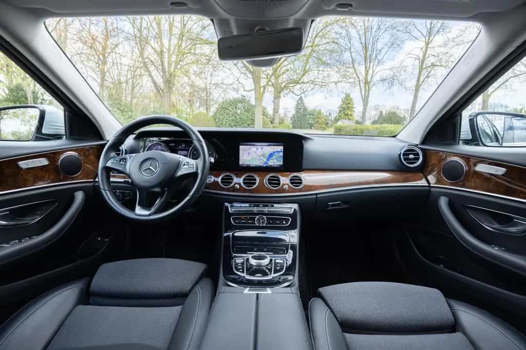 Mercedes-Benz E-Class 200T-Modell/AVANTGARDE/AHK/KAM/LED 12/2017-photo-22