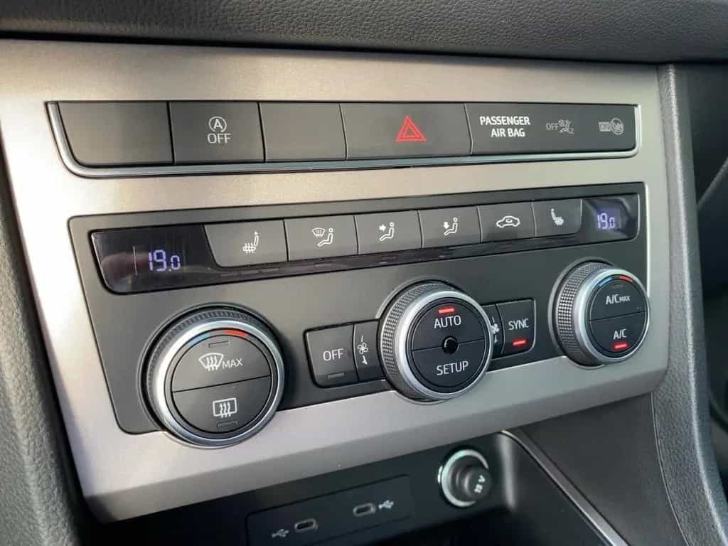 Seat Ateca Xperience DSG*LED*Navi*Kamera*Allwetter*SH 07/2025-photo-15