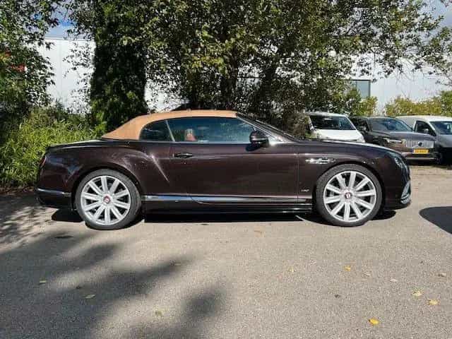 Bentley Continental GTC V8S 12/2017-photo-12