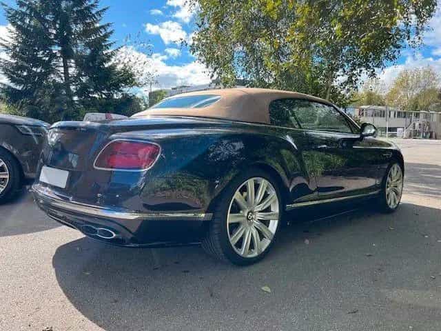 Bentley Continental GTC V8S 12/2017-photo-13